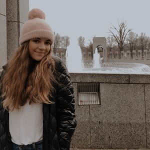 Meet your Posher, Kendra